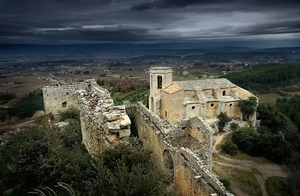 Abandoned Church in Oppède-le-Vieux