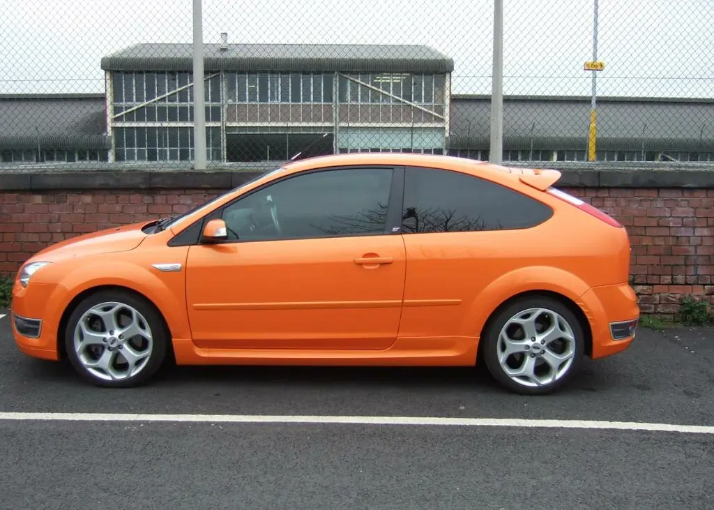 ORANGE - FORD FOCUS ST