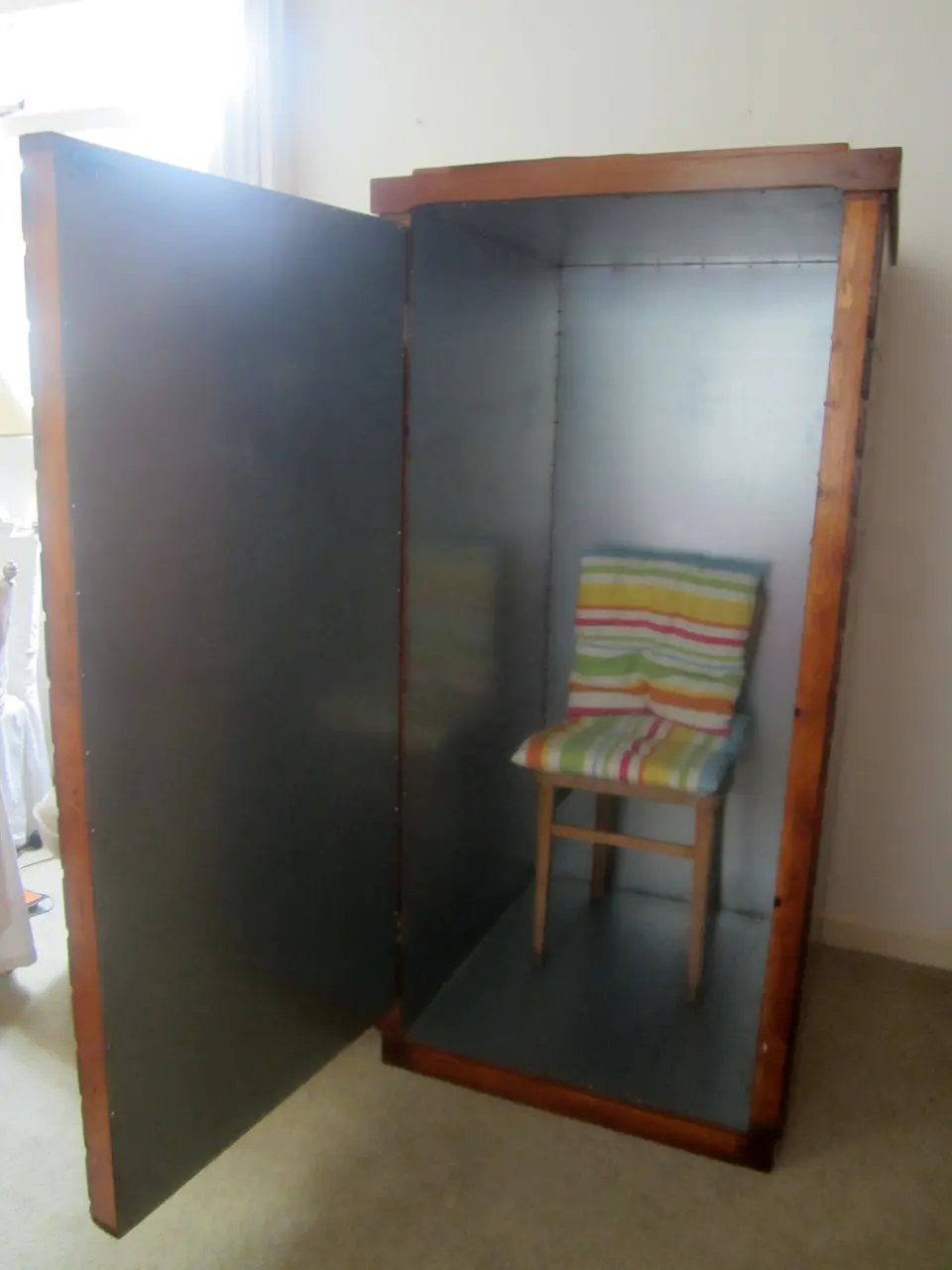 Orgone Energy Accumulator (right-angle, open)