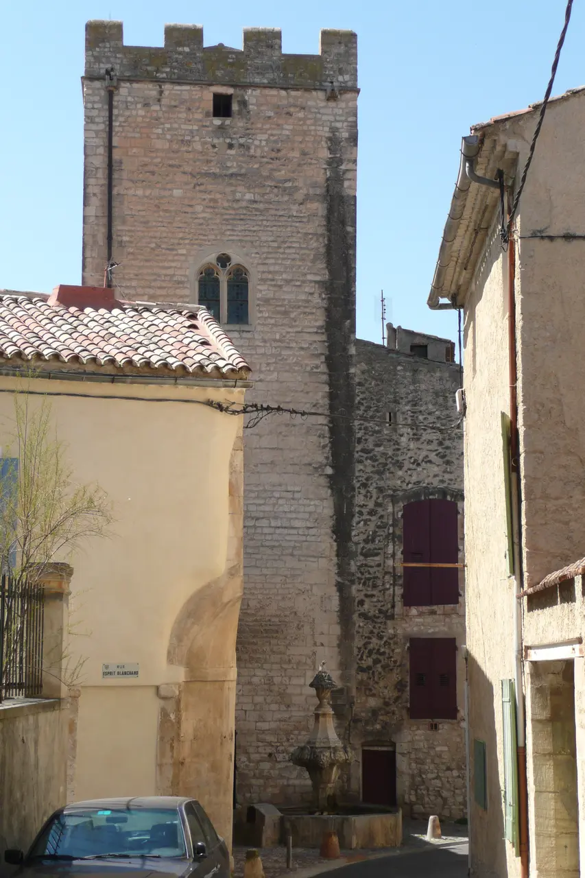 Tour à Pernes les Fontaines