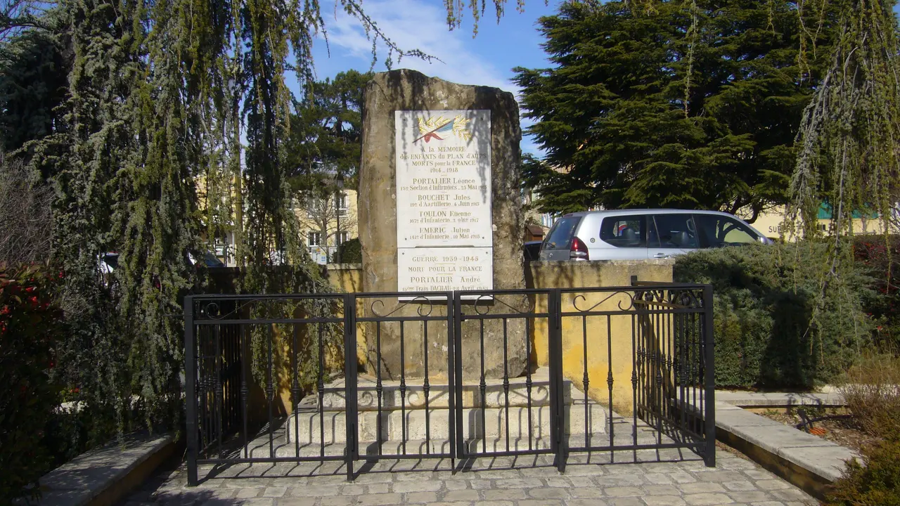 Plan-d'Aups-Sainte-Baume - Monumorts