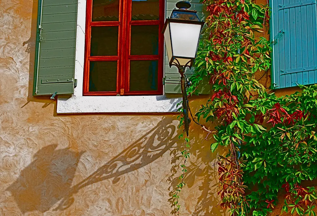 La fenêtre provençale 9 (Saint-Saturnin-lès-Apt)