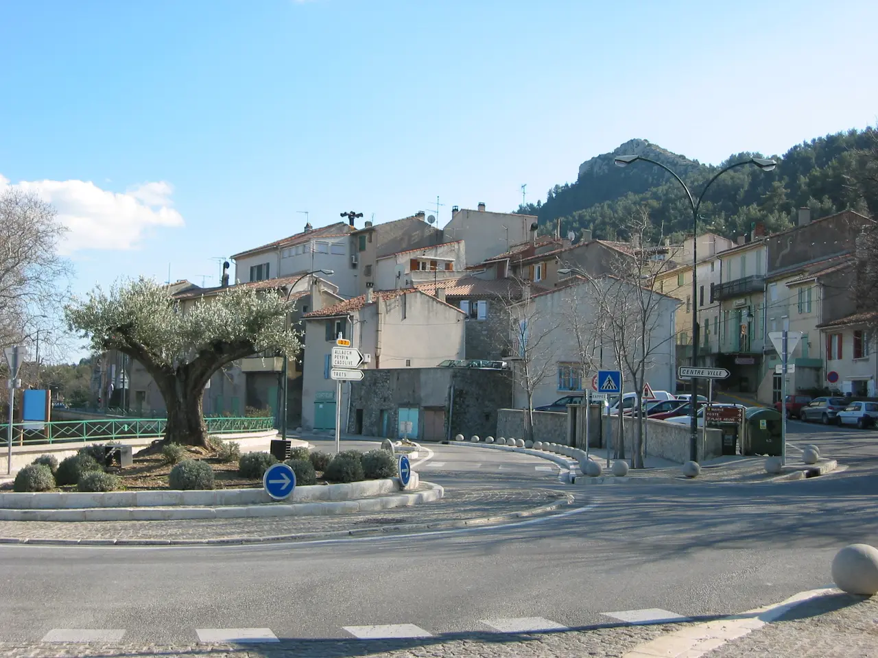 Saint-Savournin-depuis-entrée-ouest