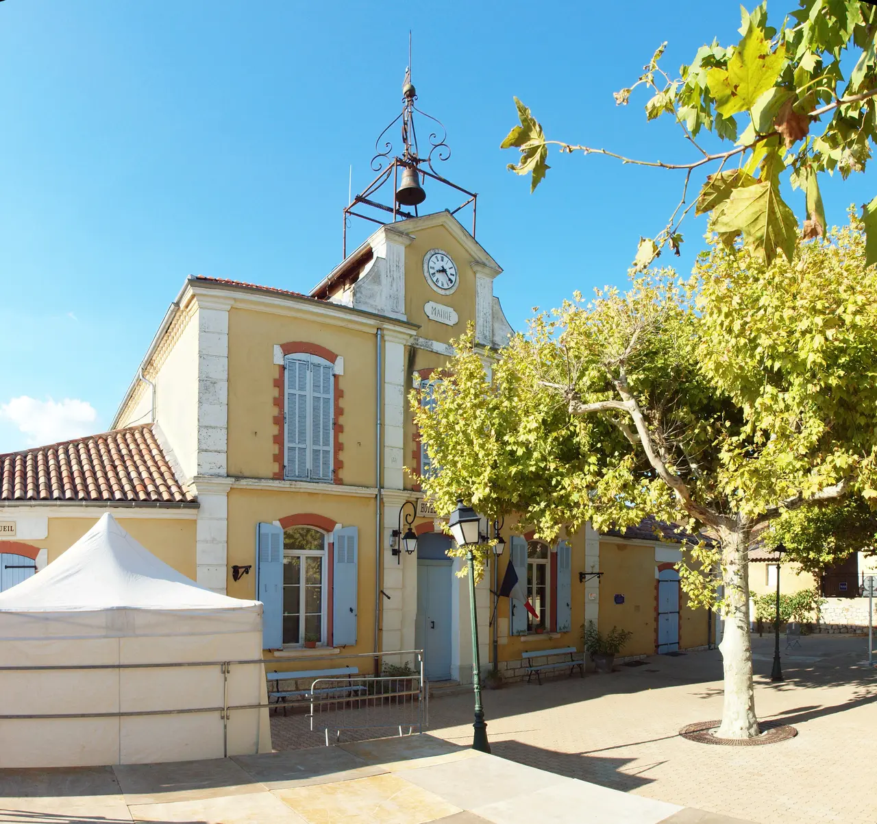 Seillons Source d'Argens-FR-83-mairie-a1