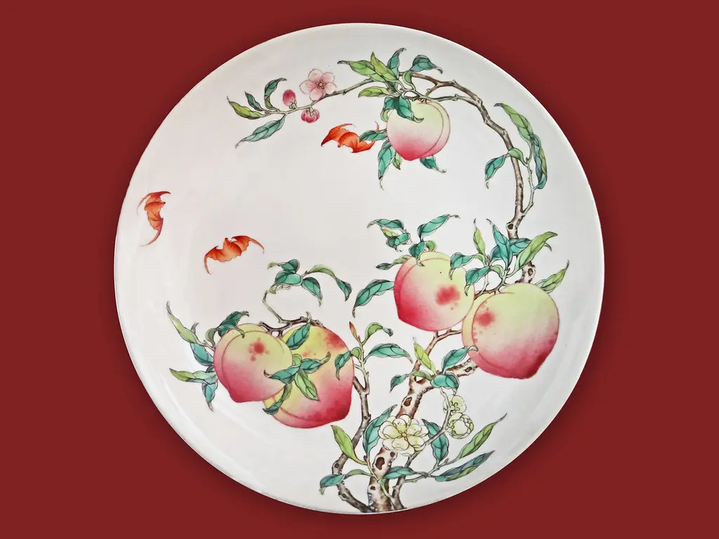 Plat (musée Guimet, Paris)